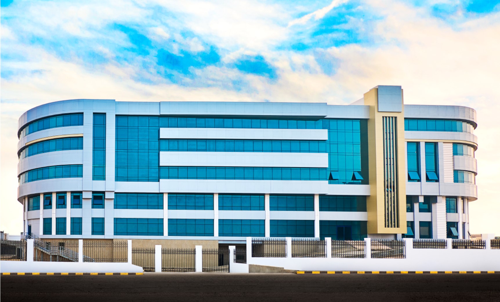 Read more about the article Arab Contractors Hospital